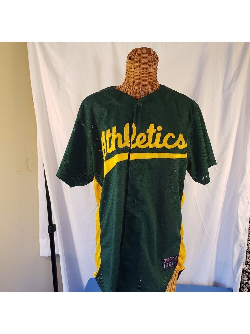 Oakland Athletics Majestic Green and Gold Button Up Baseball Jersey Size L